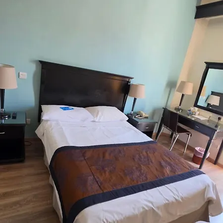 Castelli Hotel 3*