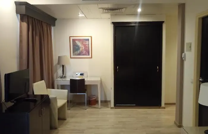 ホテル Castelli 3*