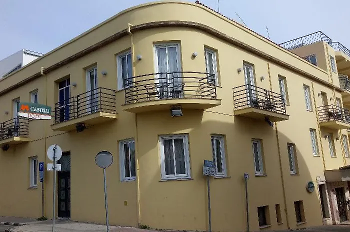 Castelli ホテル 3*