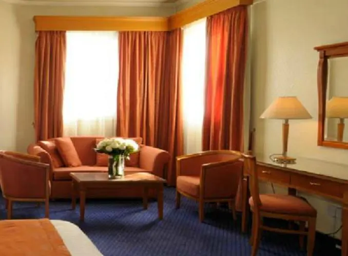 Castelli Hotell Nicosia